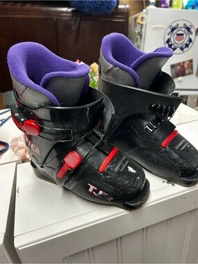 Kids Black Tecnica Ski Boots with Purple Liner and Red Accents